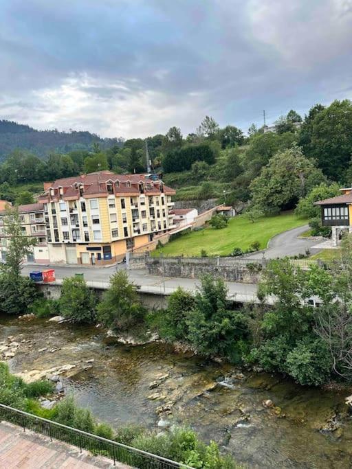 Apartamento Con Vistas A La Montana Infiesto Luaran gambar