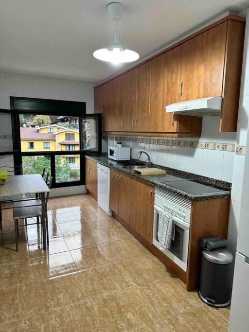 Apartamento Con Vistas A La Montana Infiesto Luaran gambar