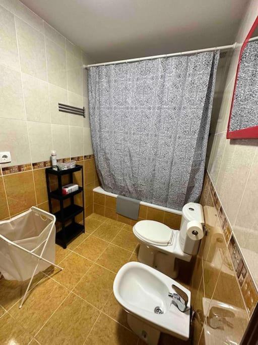 Apartamento Con Vistas A La Montana Infiesto Luaran gambar